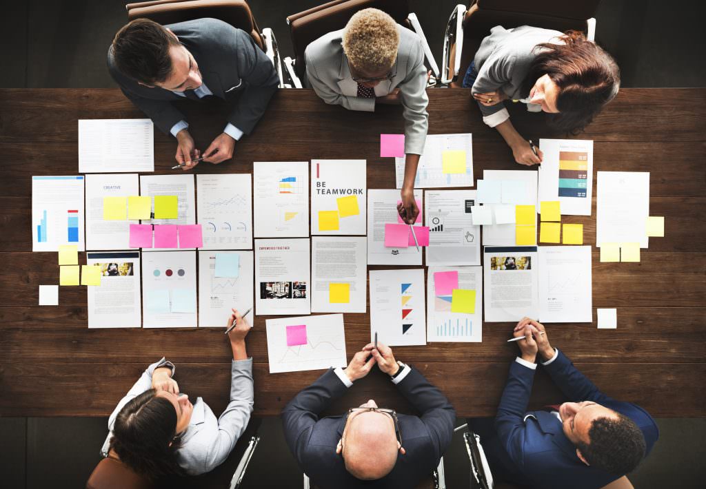 Pourquoi externaliser l'organisation de ses événements d'entreprise ? — Zeevents Productions