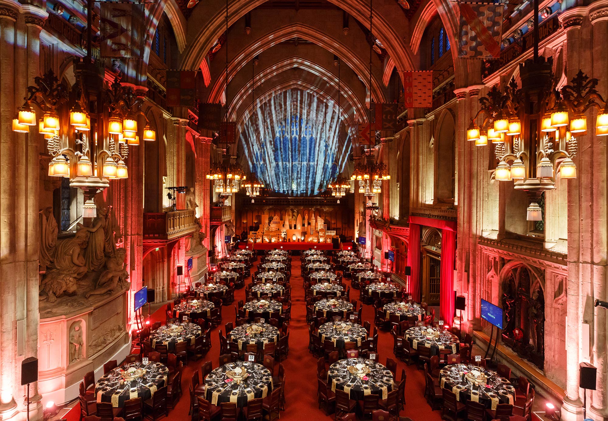 Gala caritatif d'entreprise : comment allier image et engagement social ? — Zeevents Productions